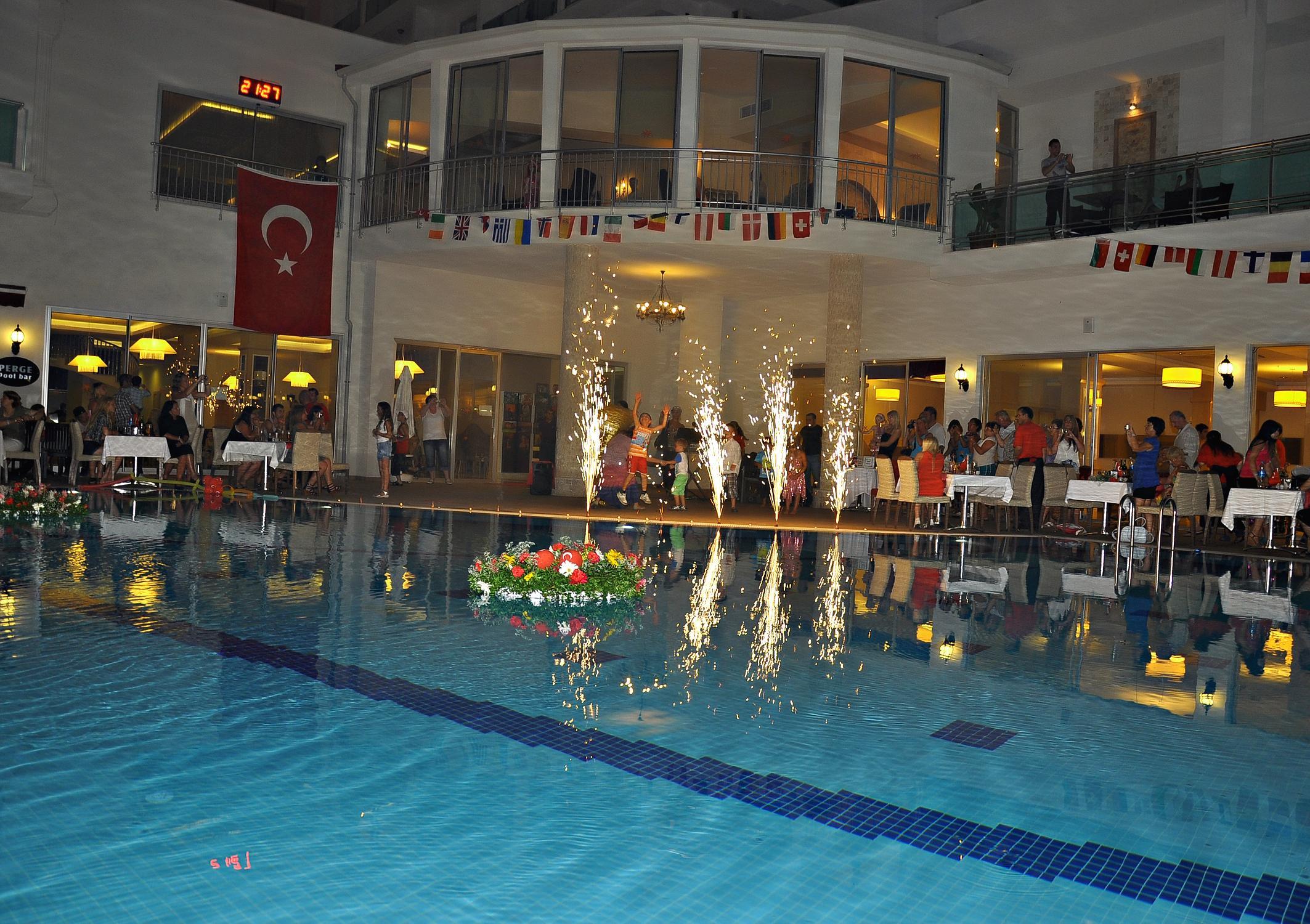 Merve Sun Hotel & Spa Side Exterior foto